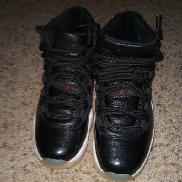 Jordan 11 "72-10" High, US Size 8.5, Black Tumbled Leather - Picture 2 of 6